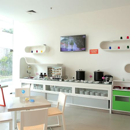 Pop! Hotel Gubeng Surabaja Zewnętrze zdjęcie