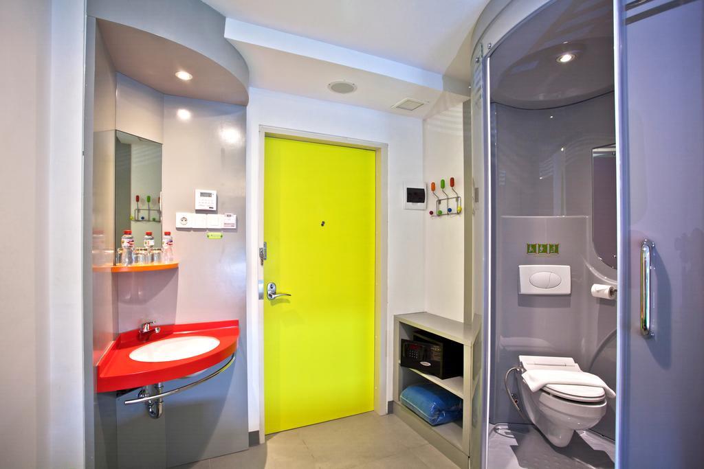 Pop! Hotel Gubeng Surabaja Pokój zdjęcie