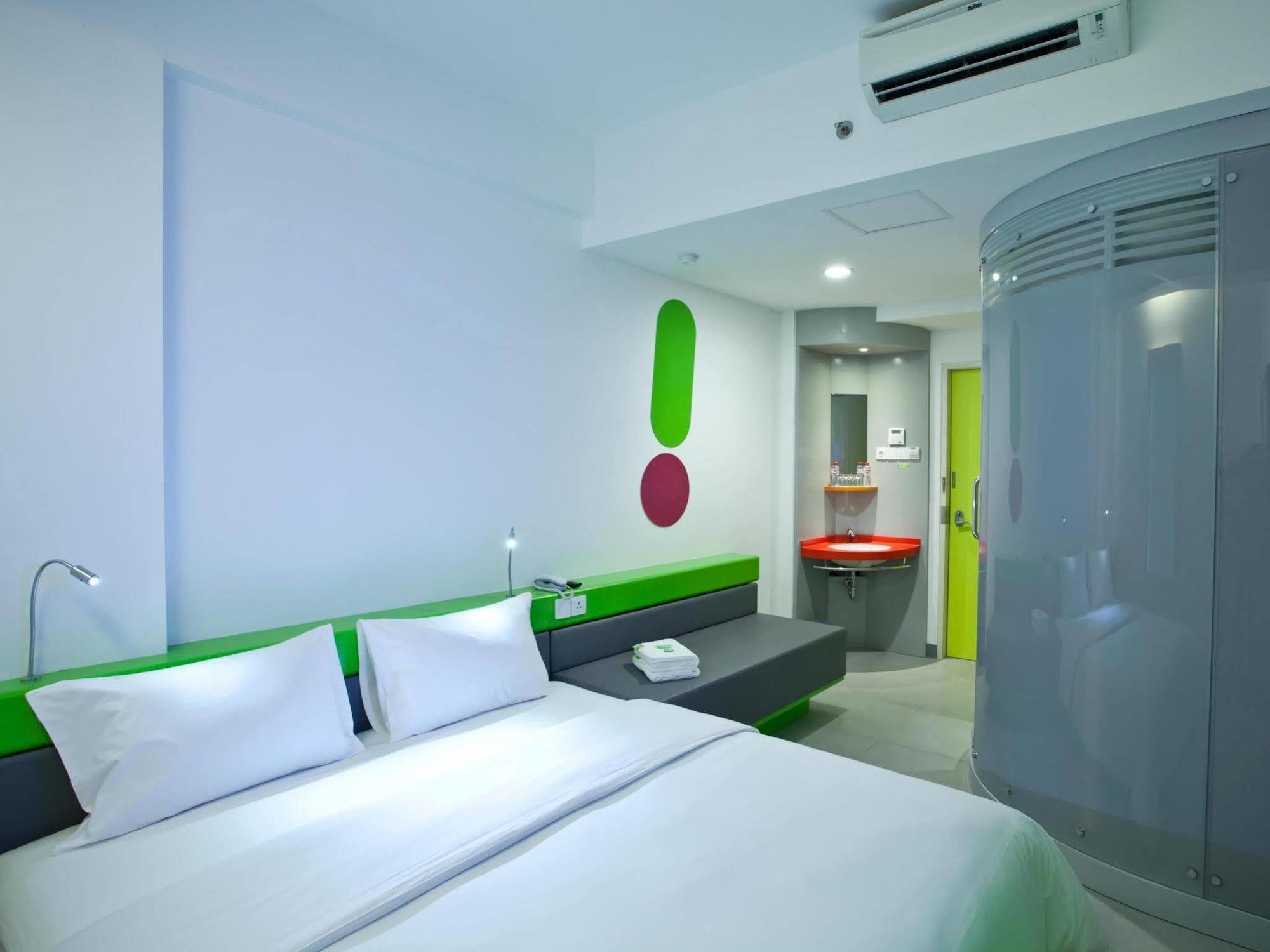 Pop! Hotel Gubeng Surabaja Zewnętrze zdjęcie